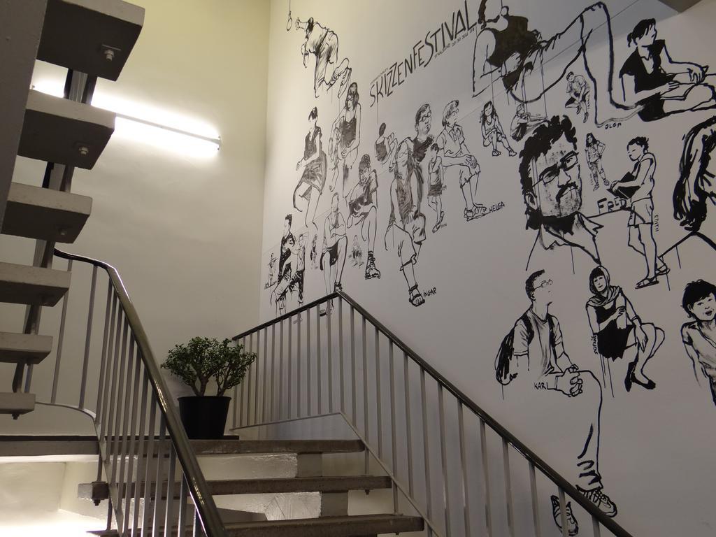 Hostel ชตราลซุนด์ ภายนอก รูปภาพ