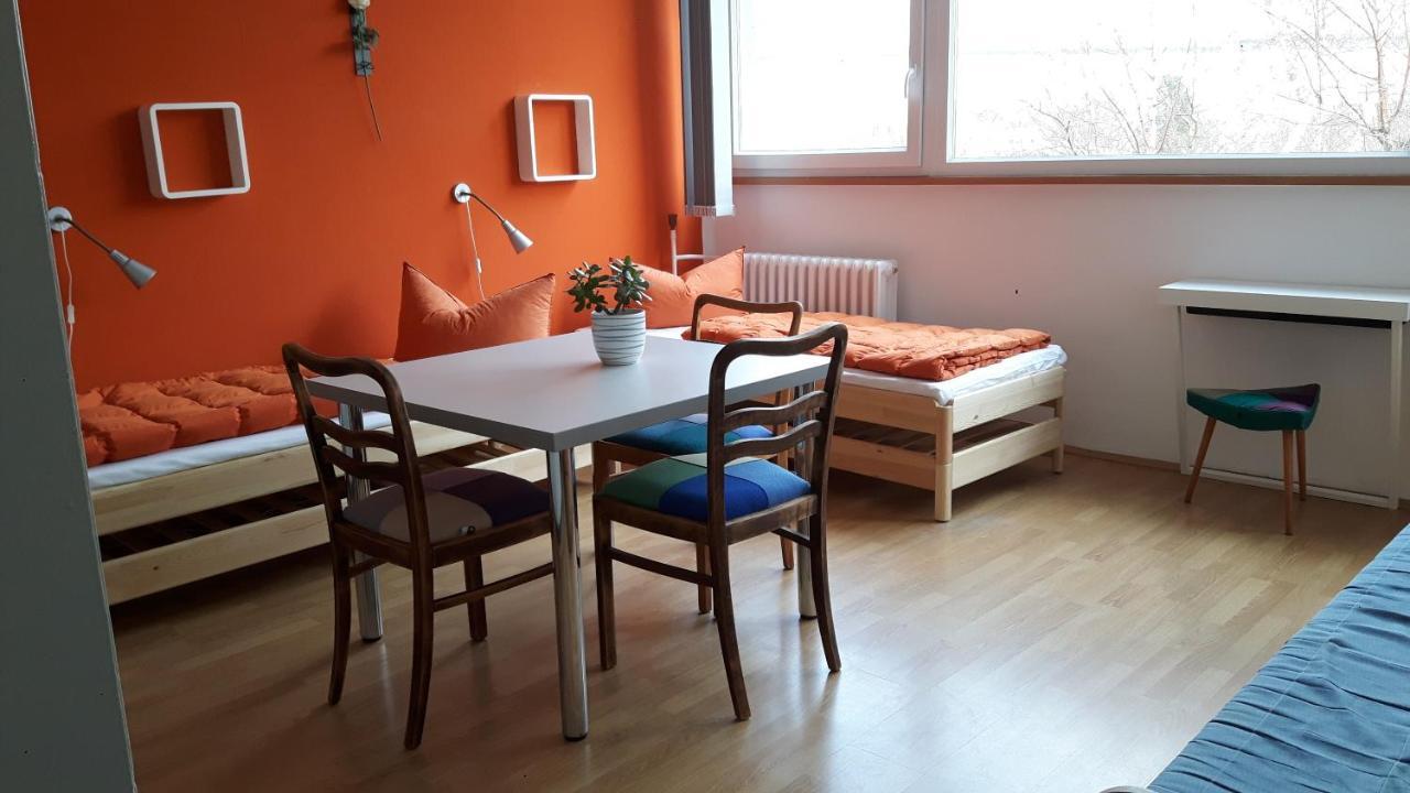 Hostel ชตราลซุนด์ ภายนอก รูปภาพ
