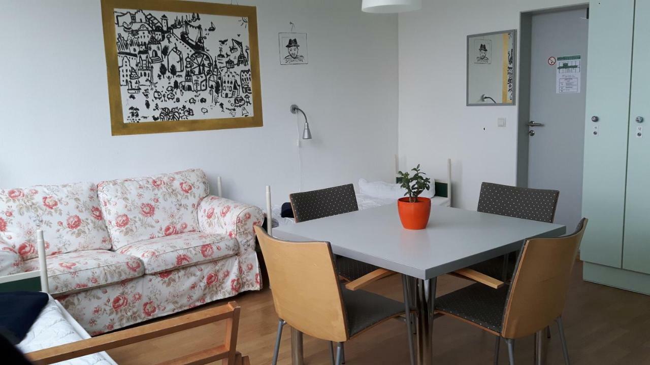Hostel ชตราลซุนด์ ภายนอก รูปภาพ